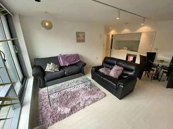 2 Bedroom Apartment Near City Centre Train Station EWS1 Granted