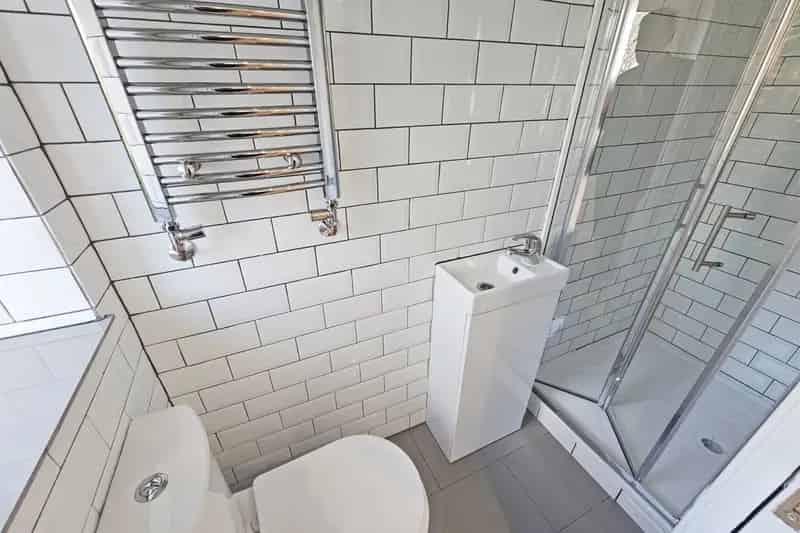 Refurbished 3-Bed House Near Aylesbury Station