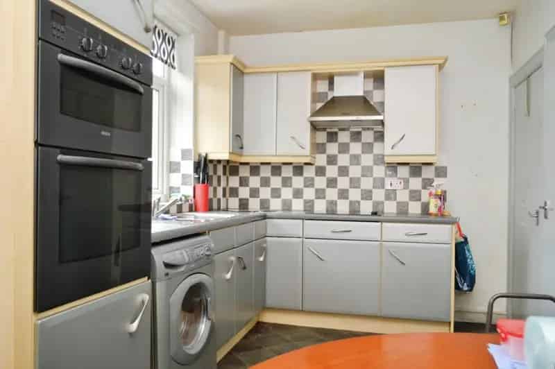 2 Bedroom House For Sale Oldham