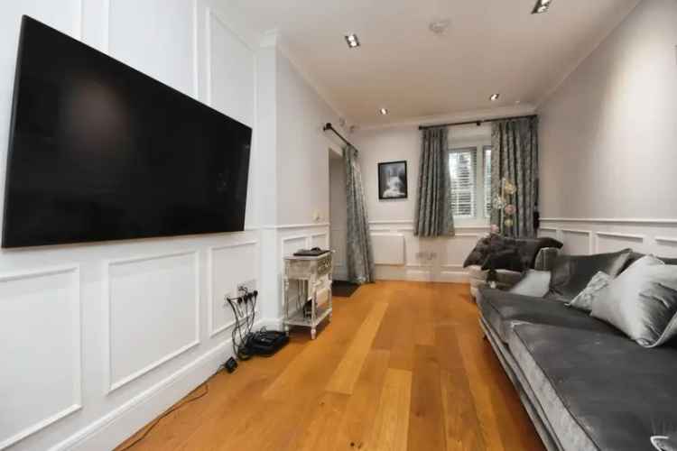 Ground Floor Apartment in The Galleries Development