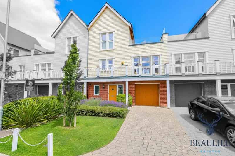 3 Bedroom Townhouse for Sale in Chelmsford Beaulieu