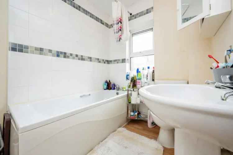 1 Bedroom Flat for Sale in Bedford