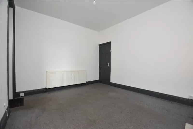 Charming 2-Bedroom Terraced House in East Ardsley