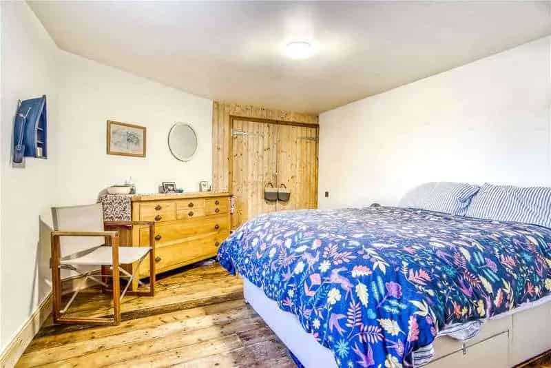 2 Bed House for Sale: Rustic Charm Meets Modern Comfort