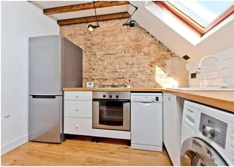 2 Bed Flat for Sale in Putney Top Floor Modern and Period Features
