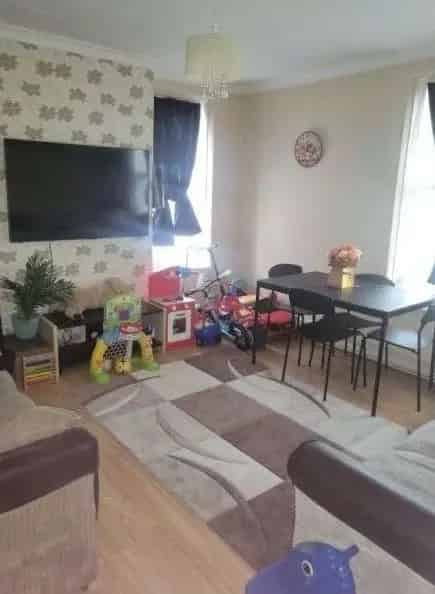 3-4 Bed House Near Hackney E5 - Family Home