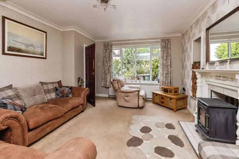 4 Bedroom Detached House For Sale West Yorkshire WF15