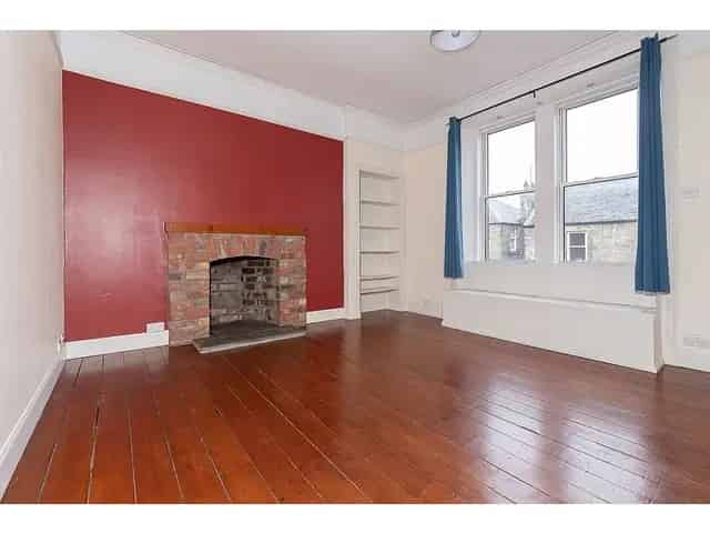 2 Bedroom Flat for Sale in Roslin