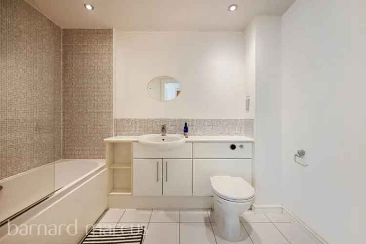 One Double Bedroom Apartment Near Earlsfield Station
