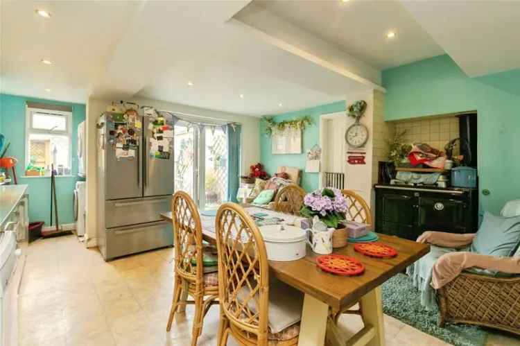 5 Bedroom Detached House for Sale Camber Rye TN31