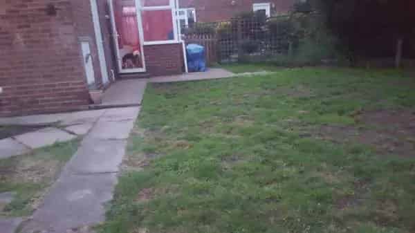 2 Bed Bungalow with Large Garden Conservatory and Walk in Shower