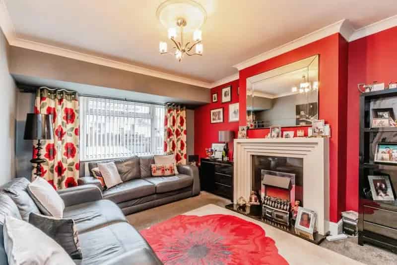 5 Bedroom Semi-Detached House for Sale