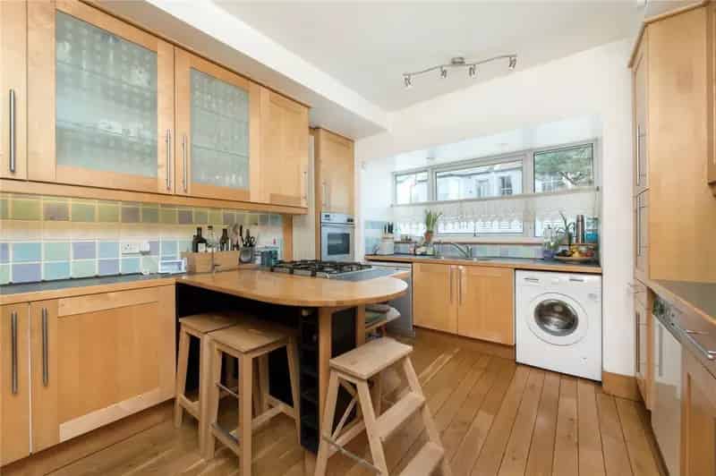 4 Bedroom Family Home Near Wimbledon Town Centre