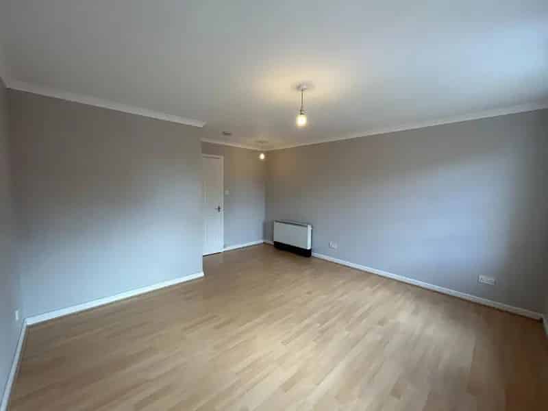 2 Bedroom Flat to Rent Leith Edinburgh