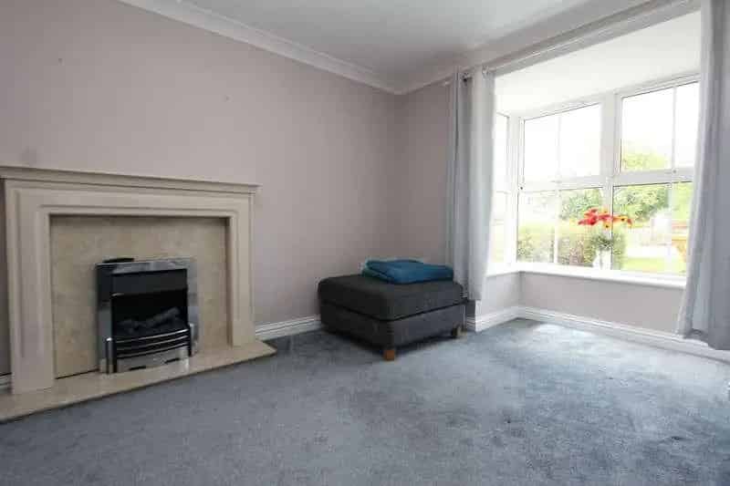 4 Bed Property for Sale Pencoedtre Village