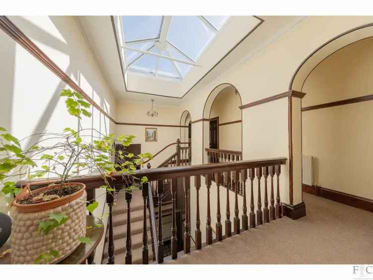 9 Bedroom Detached Farmhouse Newtown Unthank