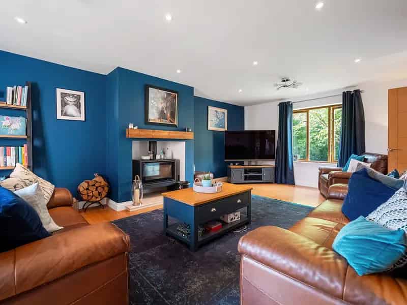 5 Bedroom Detached House with Studio and 7 Acres