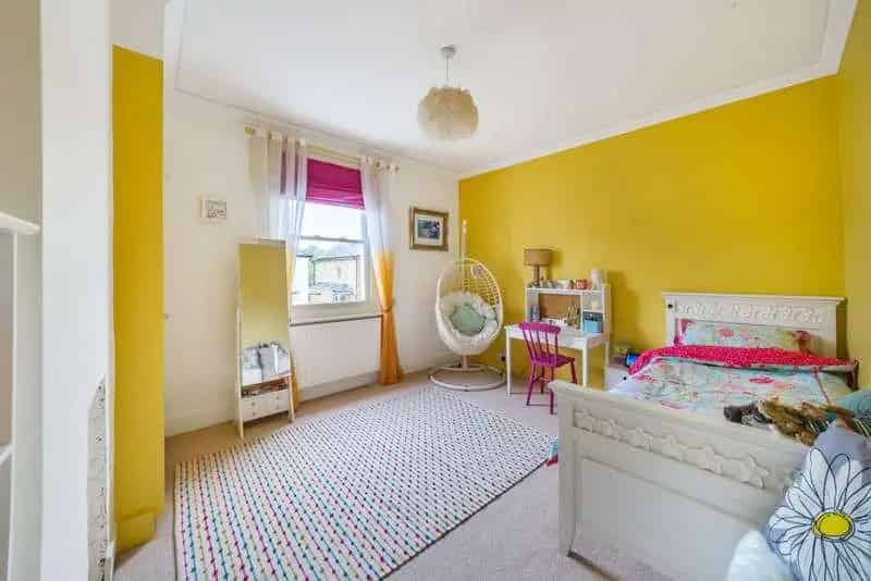 3 Bed House for Sale East West Molesey