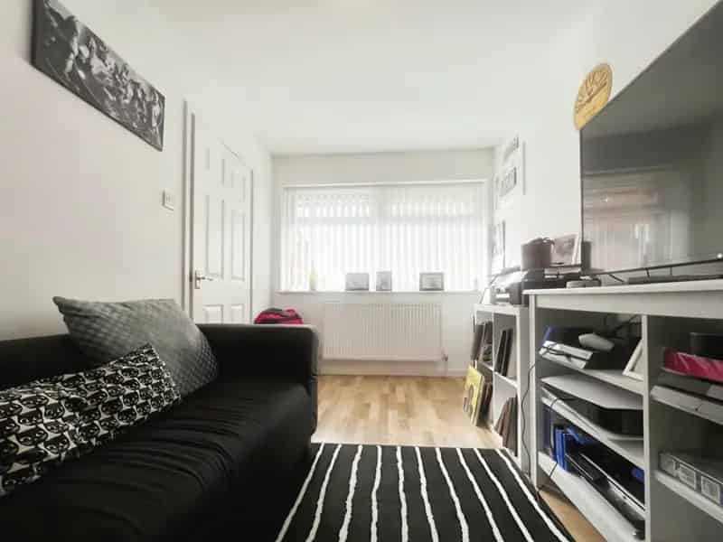 3 Bedroom House For Sale - Family Home with Three Reception Rooms and Corner Plot