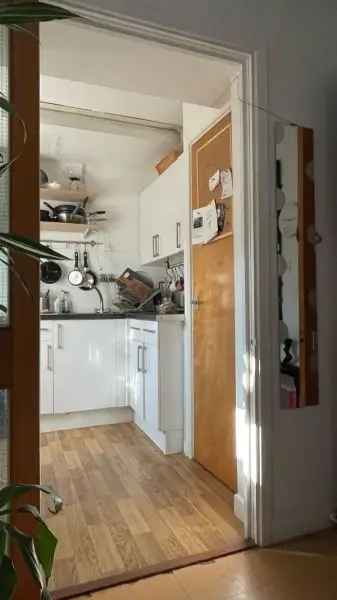 Flat For Rent in St Albans, England