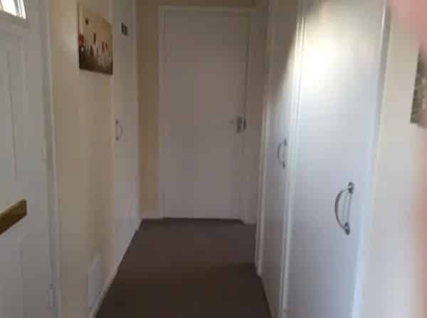 Detached Bungalow Newly Decorated With New Carpets Walk in Shower and Private Car Park