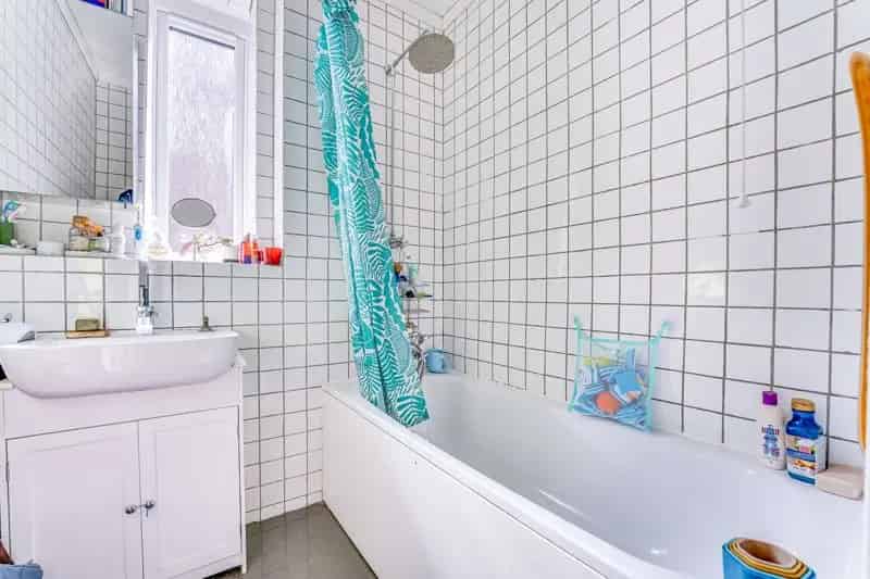 3 Bedroom Flat House to Rent in Lower Clapton