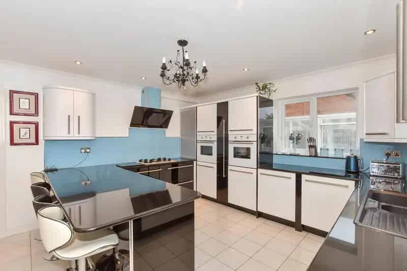 Stunning Extended Detached Family Home Cliftonville