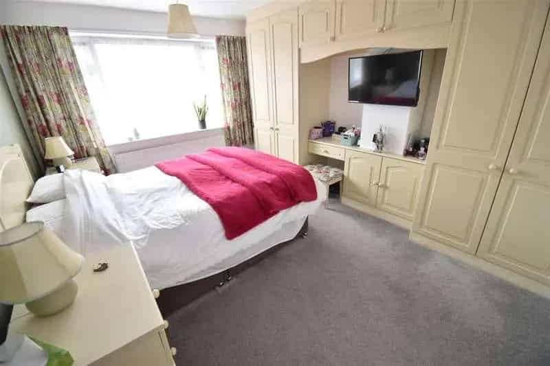 4 Bed House for Sale Extended Semi Detached Home