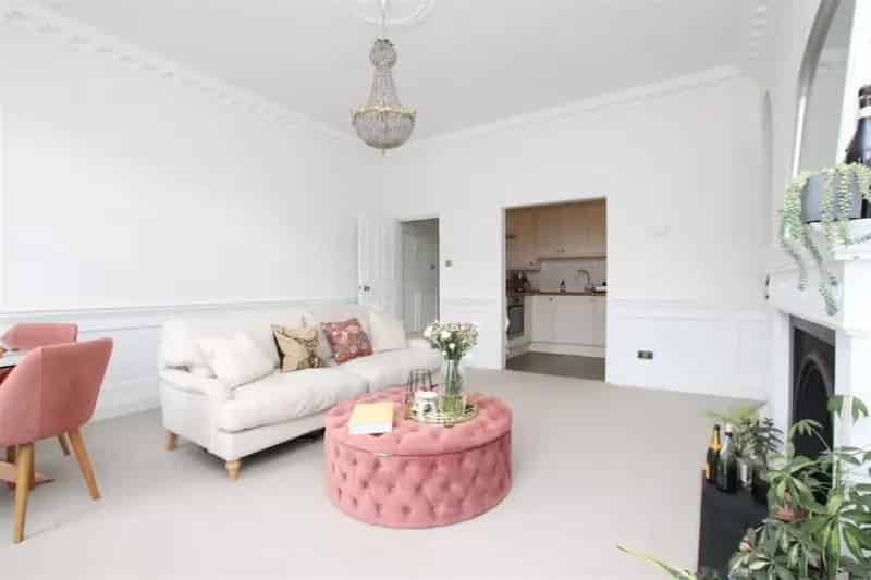 1 Bedroom Flat Walcot Parade Bath Available May 16 2025