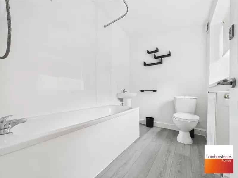 1 Bedroom Ground Floor Flat Available Now