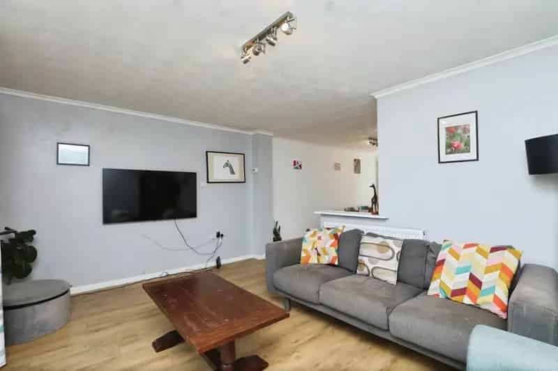 Three Bedroom End Terrace House in New Costessey