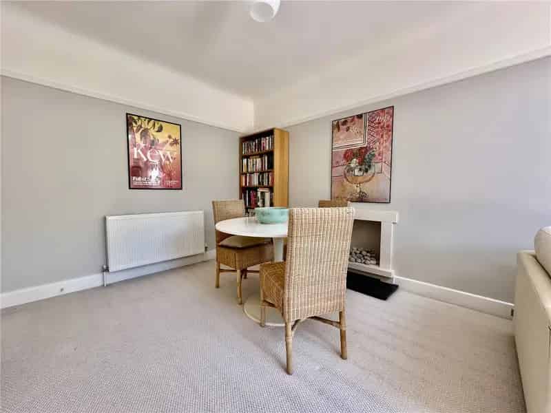 3 Bedroom Detached House Bournemouth