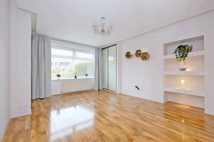 2 Bed Semi-Detached House Dyce Excellent Condition