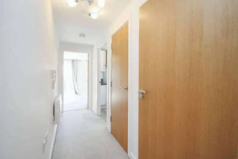 1 Bed Flat for Sale South Woodford Alveston Square