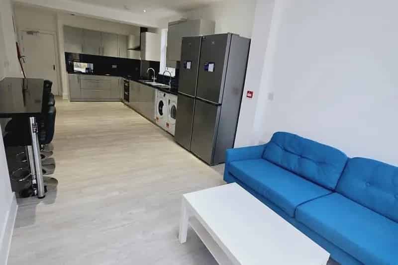 Rugby Town Center HMO 3 Furnished En-Suite Rooms All Bills Included