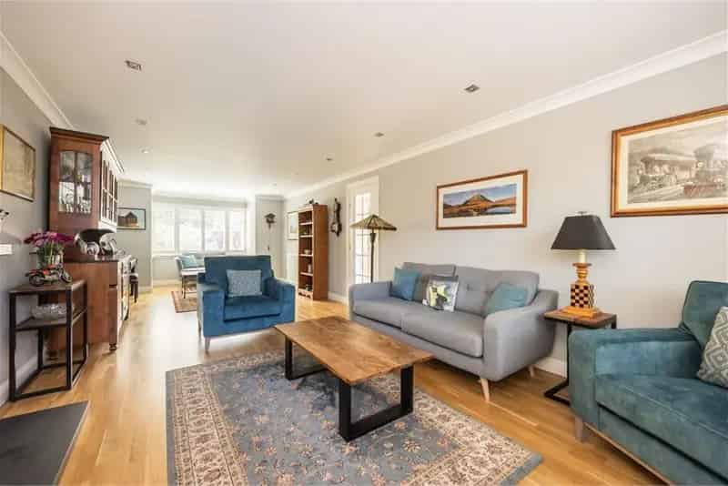 5 Bed Detached House 3 Reception Rooms Bonnyrigg