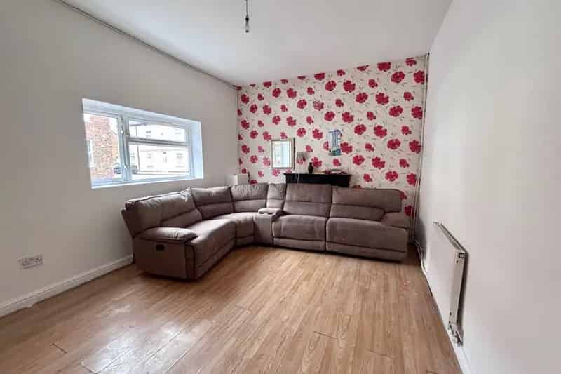 Four Bedroom House in Hull - Newly Refurbished