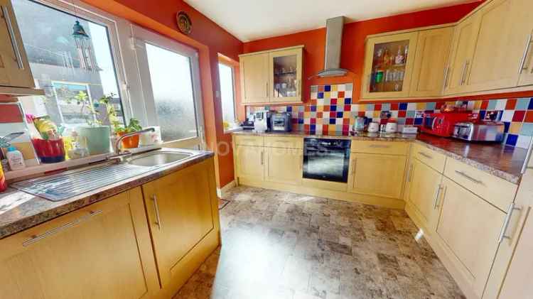 3 Bedroom Semi Detached House to Rent