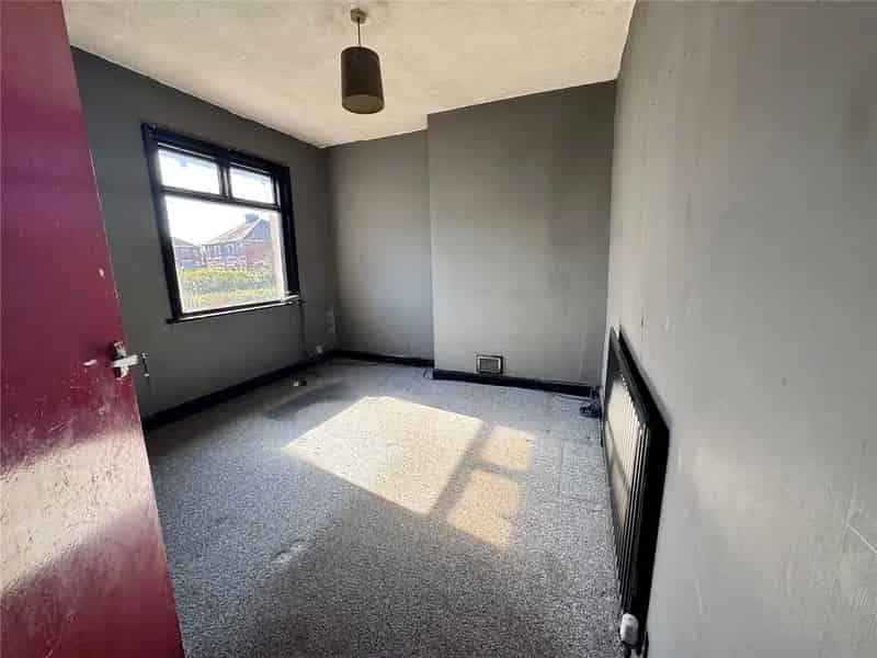 3 Bedroom Mid-Terrace House Crewe Renovation Project