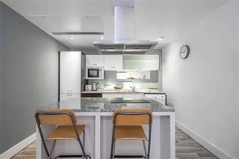 2 Bedroom Flat for Sale Paddington Basin Terrace Parking Cooling