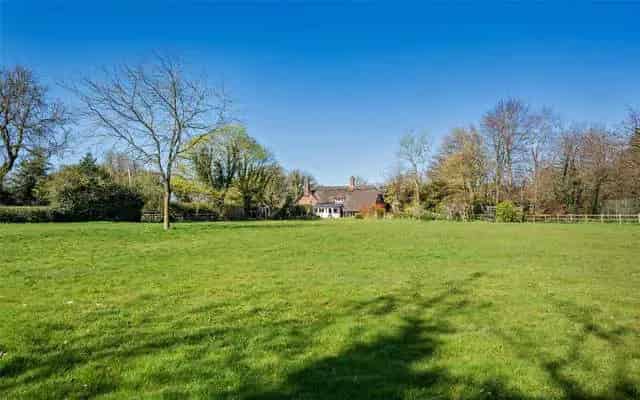 Georges Lane Farm Cottage and Barn: Family Home Plus Development Opportunity