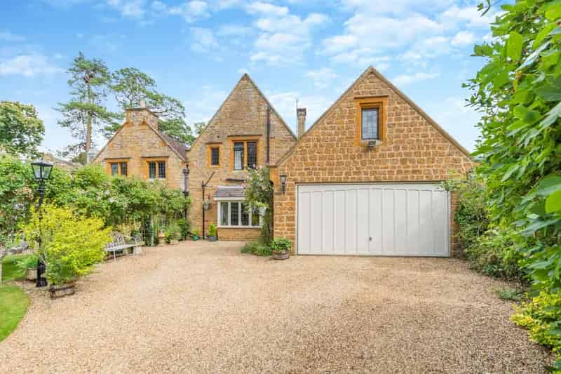 Country House for sale with 3 bedrooms, Boughton Park Boughton, Northamptonshire