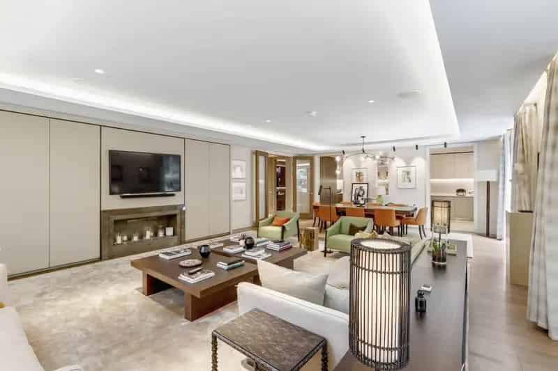 Luxury 3-Bedroom Apartment near Holland Park