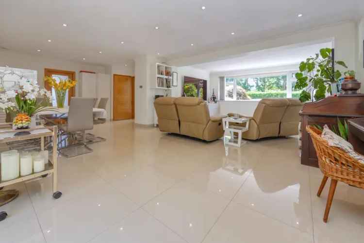 Detached Bungalow for sale with 5 bedrooms, Williams Way, Radlett