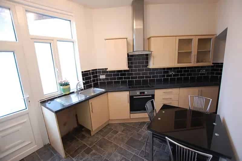 2 Bedroom Mid Terrace House to Rent Ashton under Lyne