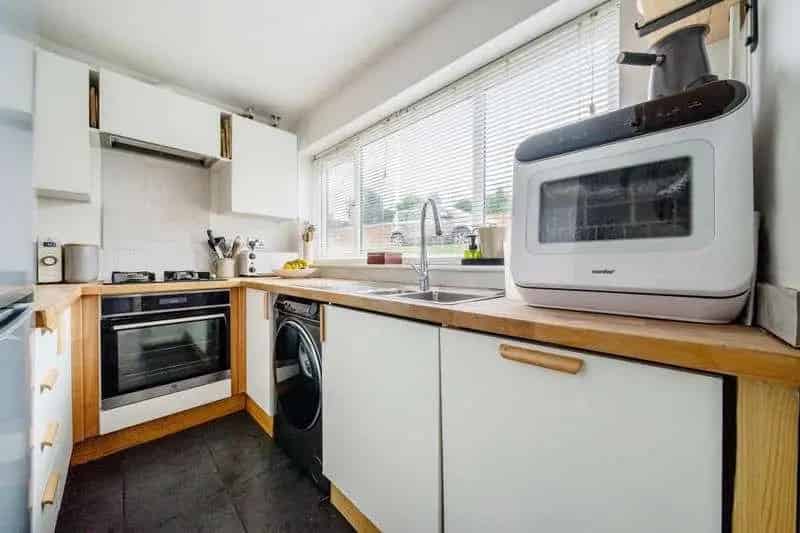 2 Bed Mid Terrace House Extended Garden For Sale