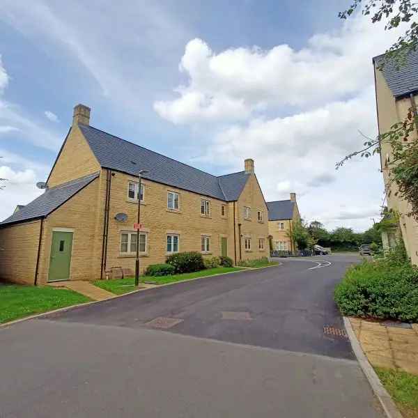 Flat For Rent in Cotswold District, England