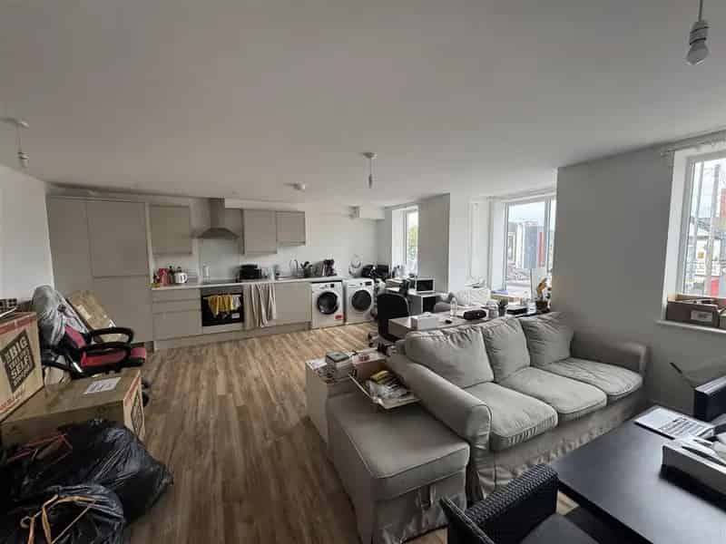 2 Bedroom Flat to Rent