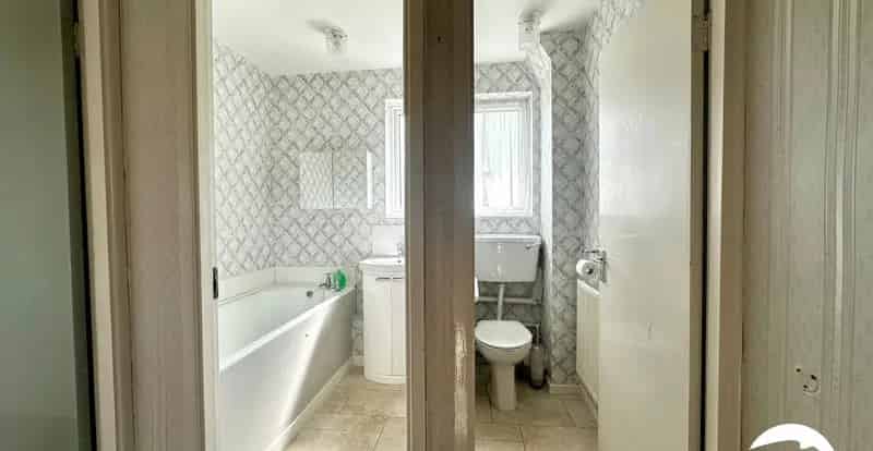 3 Bedroom House for Sale in Brockley Crofton Park SE4