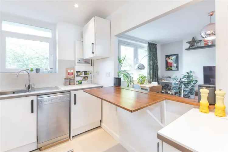 2 Bedroom Flat House to Rent in East End